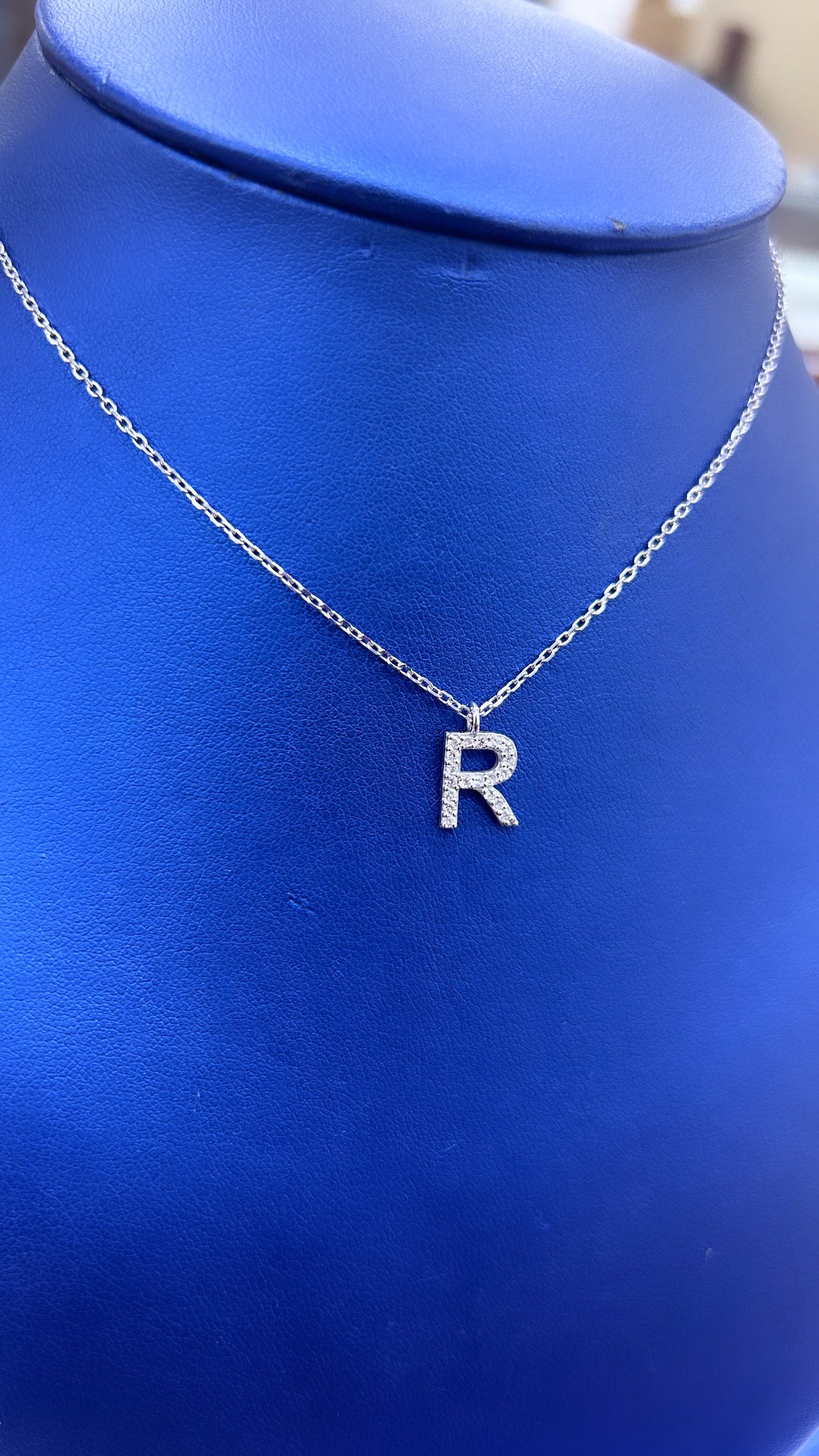 Diamond Letter R