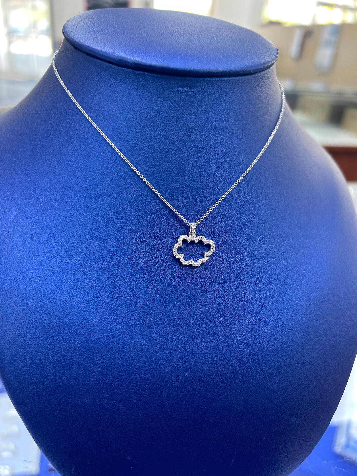 White Gold Diamond Cloud